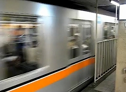 東京メトロ銀座線　銀座駅の「不思議なトイレ」