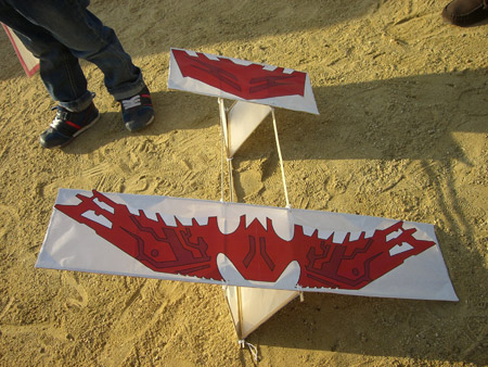 近所の凧上げ大会に参加するため面白凧！飛行機凧を作りました！（作り方有）