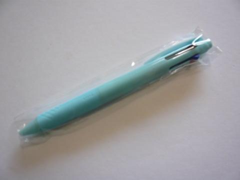 2011ほぼ日ストア特典3色ボールペン。