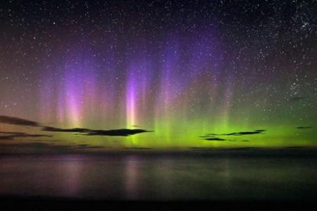mnorthern-lights-solar-flare-lake-superior_24415_big.jpg