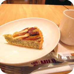 MUJI Cafe 紅茶とりんごのタルト